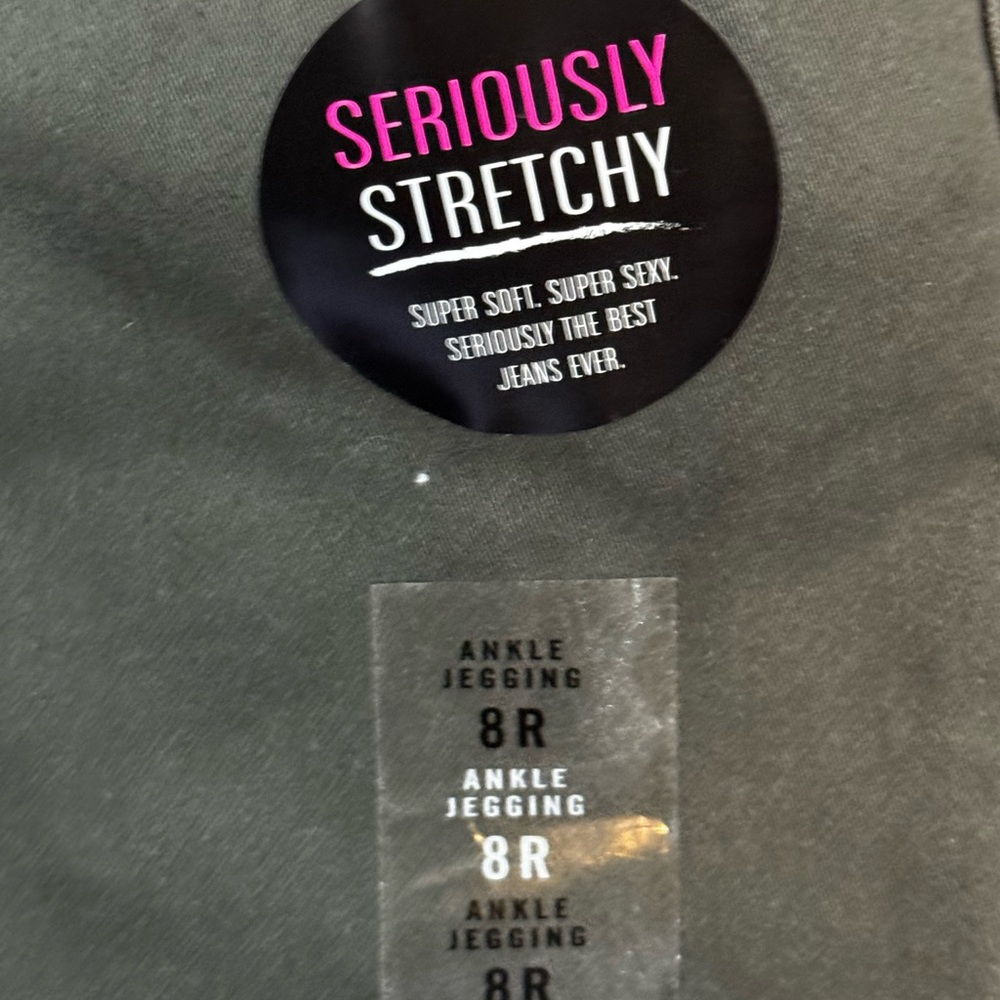 NWT Aeropostale Olive Green Ankle Jeggings Women’s Size 8 Stretch - Picture 6 of 9